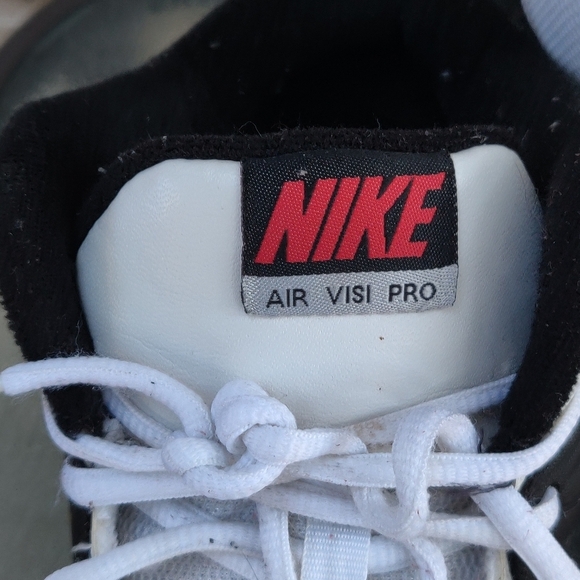NIKE AIR VISI PRO  BASKETBALL BLACK / WHITE / RED